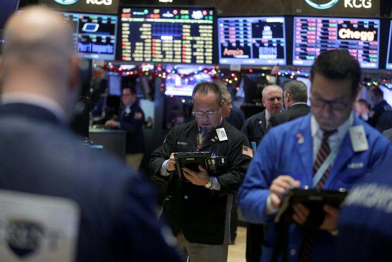  Wall Street ouvre avec des pertes et le Dow Jones en baisse de 0,30%