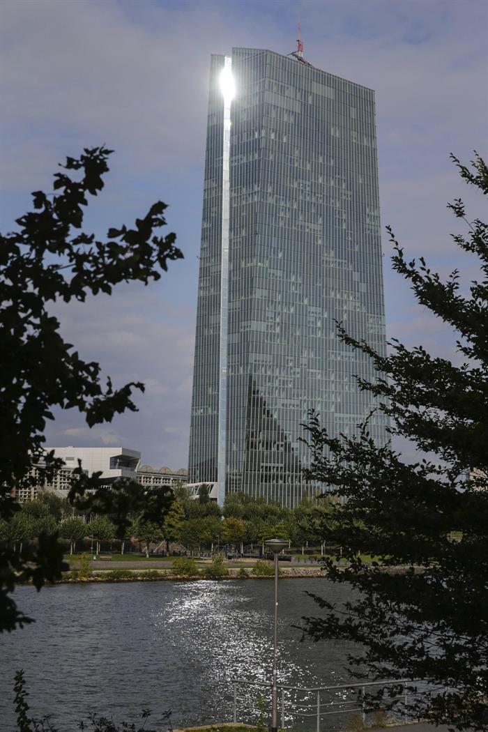  L'Espagne fera une offre pour un poste exÃ©cutif Ã  la BCE sans divulguer son candidat